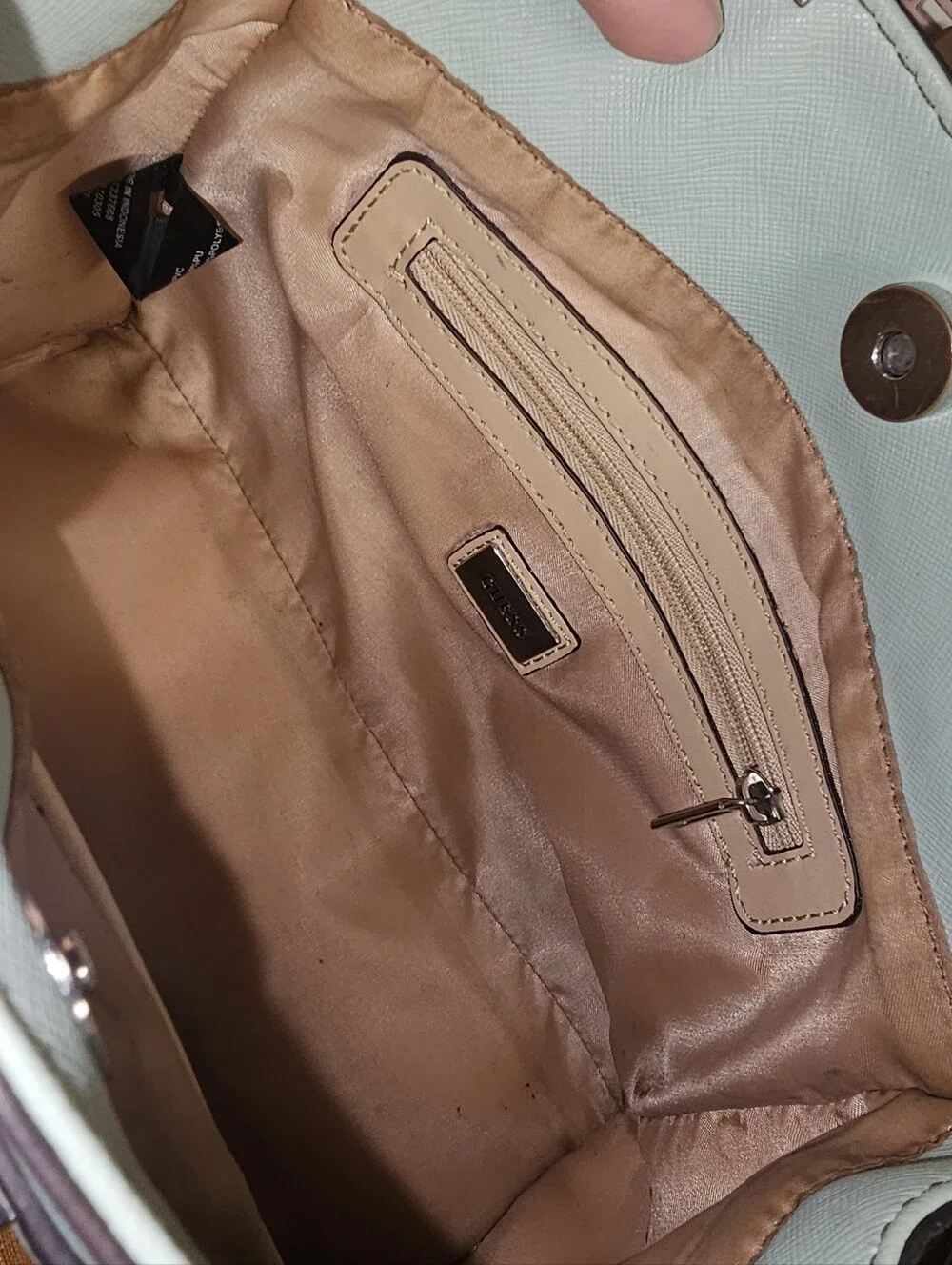 Guess Los Angeles Satched Handbag With Matching Trifold Wallet.